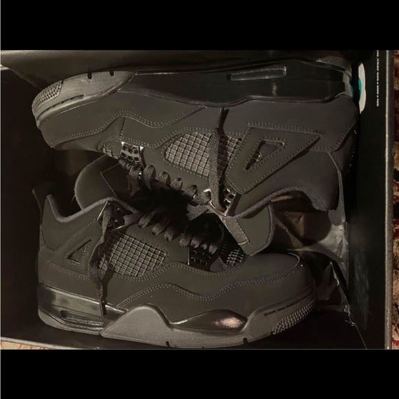 Jordan 4s - Picture 2 of 8